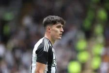 Newcastle set £80 million price for Livramento amid City interest.webp