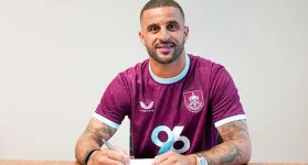 Burnley sign Kyle Walker from Manchester City for £5m.webp