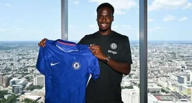 Chelsea sign winger Jamie Gittens from Borussia Dortmund for £48.5m.webp