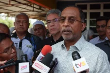 Ministry to study impact of expanded SST on student costs in Malaysia.webp