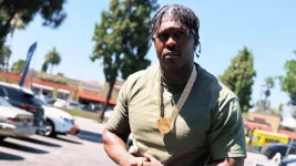 Rapper and host 4xtra loses fingers in July 4th fireworks accident.webp