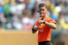 Letexier to referee Chelsea and Fluminense CWC semifinal.webp