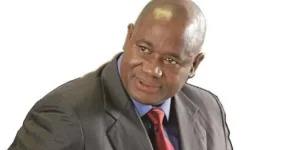 Former Reserve Bank of Zimbabwe governor testifies in fraud trial.webp
