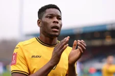 Marshall Munetsi says he alone fixed Wolves' leaky defence.webp