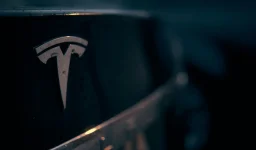 Morgan Stanley's bright idea, Musk fires humans for Optimus bots.webp