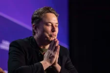 Elon Musk gives a thoughtful rebuttal to Wedbush's Dan Ives, shut up.webp