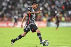 Monnapule Saleng no no-show has Pirates fuming at OR Tambo Airport.webp