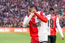 Marseille makes €28m bid for Igor Paixao, enrages Feyenoord.webp