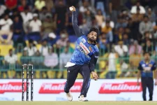 Hasaranga's hamstring blow, Sri Lanka sweats as Bangladesh T20I looms.webp