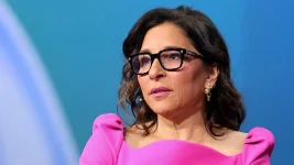 Linda Yaccarino quits X as Musk Grok antisemitism scandal erupts.webp