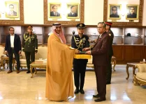 Saudi envoy Bin Abiyah storms Bangabhaban, pledges billions for Dhaka.webp