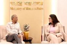 Jahangir begs US official Bouldin for security help in Dhaka.webp