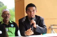 Court crushes Firdaus Wong's plot for secret teen conversions.webp