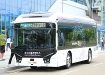 Busan dives into the AI era with driverless buses as the city bets on self-driving tech.webp