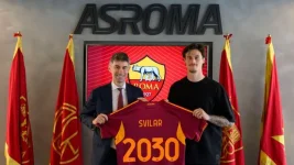 AS Roma locks up Mile Svilar until 2030 in Serie A power grab.webp