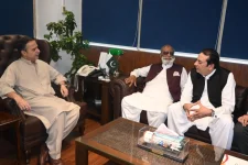 Port power struggle heats up as Pakistan ministry and FPCCI plot private takeover.webp