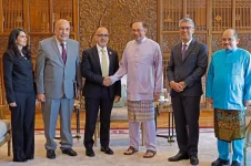 Anwar Ibrahim's global trade blitz in Malaysia fuels rivalry and political fire.webp