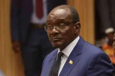 Beitbridge council fawns over Kembo Mohadi with a square and statue plan.webp