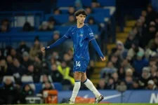 Benfica pursues Chelsea’s João Félix with 20 million euro bid in summer transfer race.webp