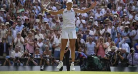 Swiatek pulls off to six-to-zero massacre of Anisimova at Wimbledon.webp