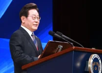 Lee Jae Myung surges to 64 percent as opposition tanks in new Korea poll.webp