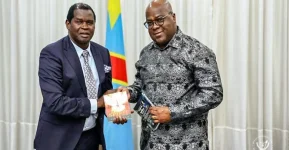Tshisekedi's plan for Congo war, prayers and a Benny Hinn crusade.webp
