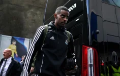 Liverpool plots £120 million raid on Newcastle striker Alexander Isak.webp