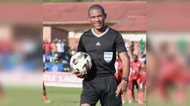 Brighton Chimene breaks 17-year drought as first Zimbabwean Chan referee.webp