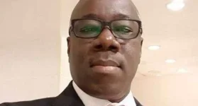 Dr Rasheed Draman warns NDC super-majority threatens Ghana's fragile democracy.webp