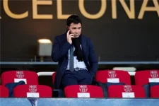Barcelona plots Xavi Simons' homecoming, Deco courts Leipzig agents.webp