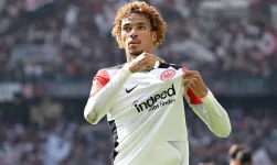Liverpool chase Hugo Ekitike after Newcastle say no to Isak.webp