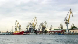 St. Petersburg rail crime falls, drugs seized, train surfers surge.webp