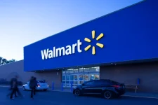 Trump's tariffs quietly raise prices on your Walmart favorites.webp