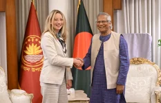 SpaceX Starlink rolls into Bangladesh as Lauren Dreyer hails Yunus and digital push.webp