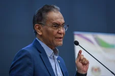Dzulkefly Ahmad hails AI health revolution as Malaysia eyes regional dominance.webp