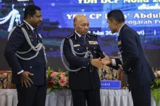 Selangor police shakeup as Mohd Zaini takes over, and crime drops with huge drug busts.webp