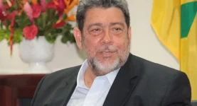 Saint Vincent PM demands Caribbean airspace revenue sharing from Trinidad and Tobago.webp