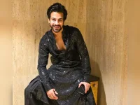 Karan Veer Mehra is in the running for the antagonist role in Don 3 after Vikrant Massey exits.webp