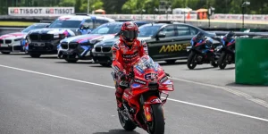 Bagnaia battles tire issues and dashboard malfunction at the Czech Republic Grand Prix sprint...webp
