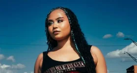 Moliy shames her critics over their rent and unpaid bills.webp