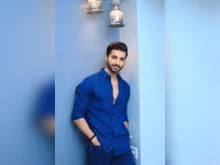 Prateik Chaudhary steps into films with 'Band Baaja Murder' after TV success.webp