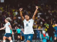England's Jess Carter steps back from social media after racial abuse at Women's Euros.webp