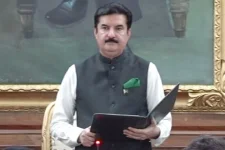 25 members take oath on reserved seats in Khyber Pakhtunkhwa Assembly under the Governor's di...webp