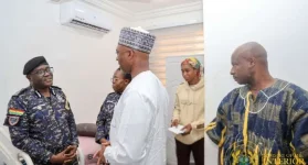 Minister Muntaka visits Sgt. Akocha, shot foiling Accra robbery.webp