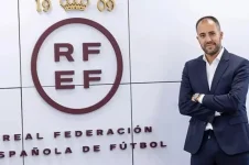 Spanish Referees Committee plans public explanations for controversial calls.webp