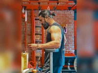 Ram Charan hits the gym as Peddi film schedule begins with Janhvi Kapoor and AR Rahman.webp