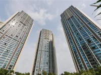 Oberoi Realty profit drops 28 percent in Q1, announces Rs 2 interim dividend.webp