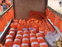 Dhirubhai's 75-can Kanwar Yatra in Ghaziabad celebrates Modi's flagship schemes.webp