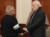 Kerala mourns VS Achuthanandan as Modi and Vijayan lead tributes after his death.webp