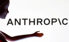 Meta dangles hundred-million-dollar deals to lure AI talent from OpenAI and Anthropic.webp